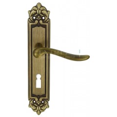 toledo-pl-02-f03-key.1200x1000